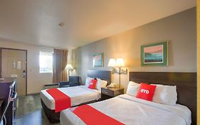 Oyo Woodland Hotel And Suites